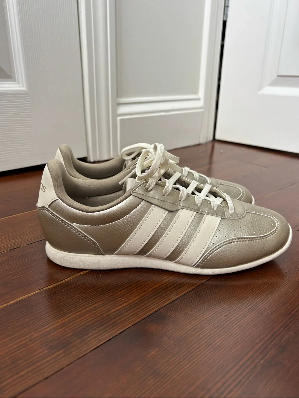adidas Barreda Lo Sneaker